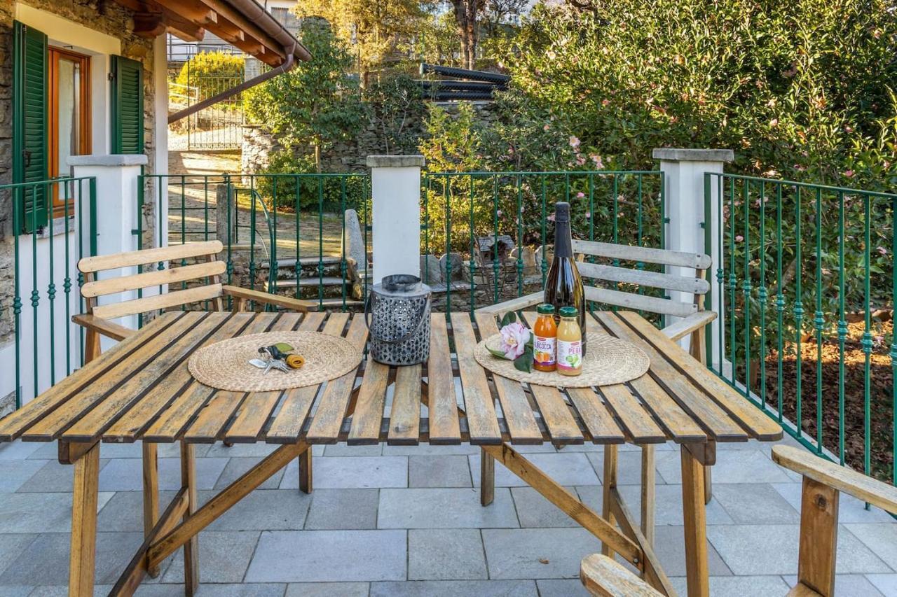 Apartmán La Camelia D'Oro Oggebio Exteriér fotografie