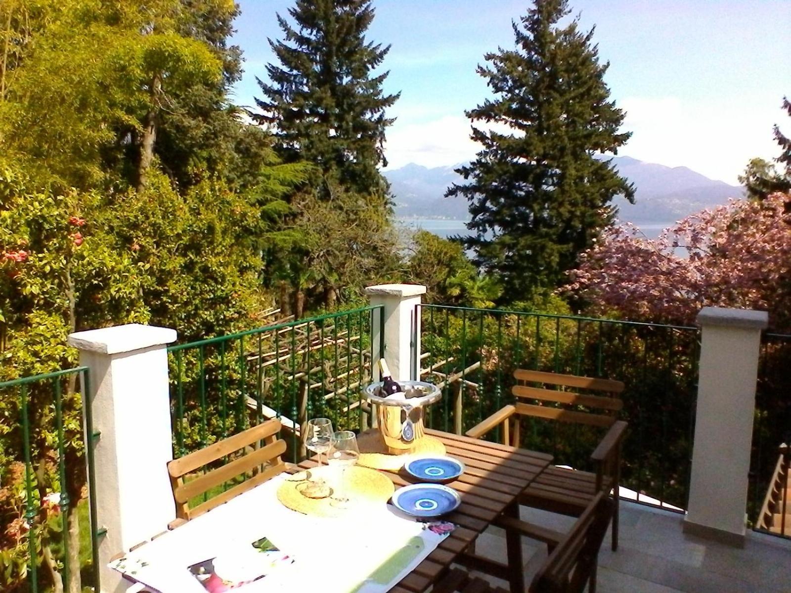 Apartmán La Camelia D'Oro Oggebio Exteriér fotografie