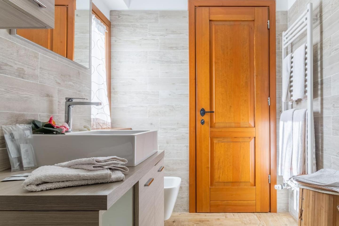 Apartmán La Camelia D'Oro Oggebio Exteriér fotografie
